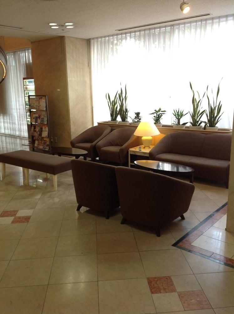 Tokushima Washington Hotel Plaza Extérieur photo