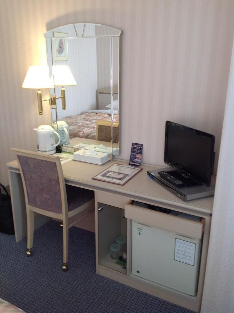 Tokushima Washington Hotel Plaza Extérieur photo