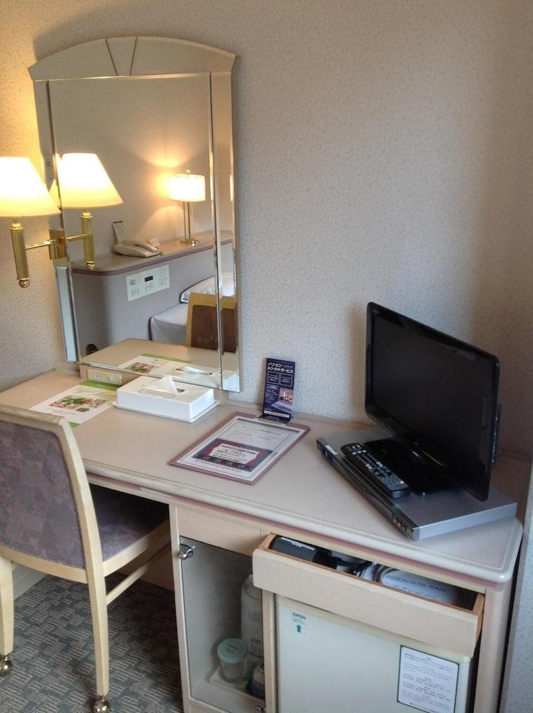 Tokushima Washington Hotel Plaza Extérieur photo